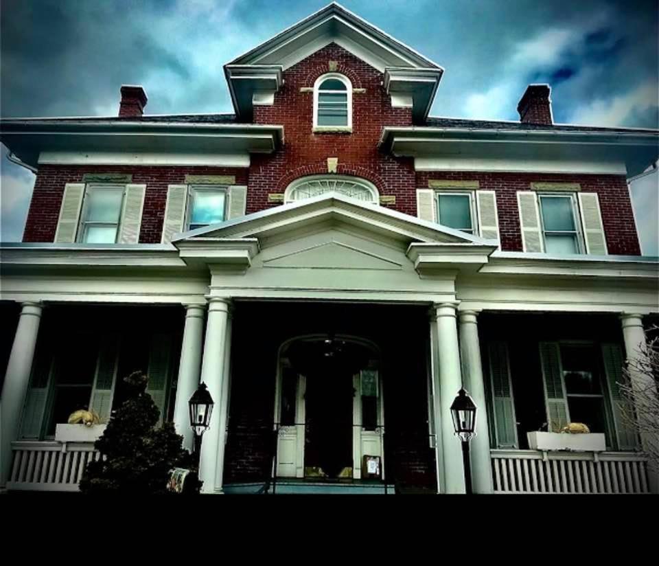 Historic 1912 Hoover House Bed And Breakfast Waynesboro Exteriör bild